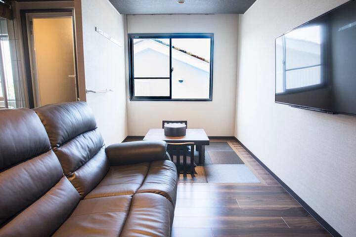 Room 16 of 87