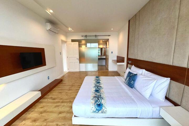 General 3 of 38
