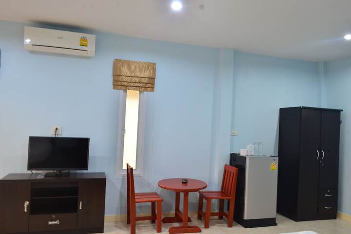 Room 14 of 32