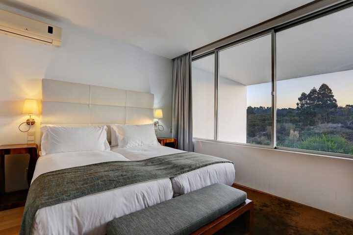 Room 5 of 188