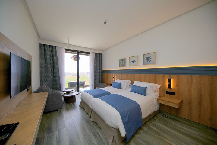 Room 35 of 132