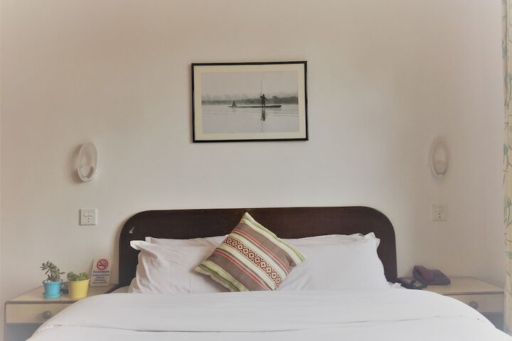 Room 14 of 30