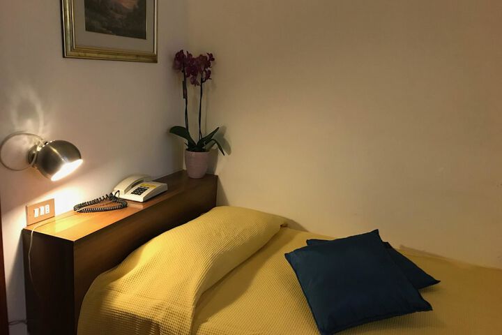 Room 7 of 91