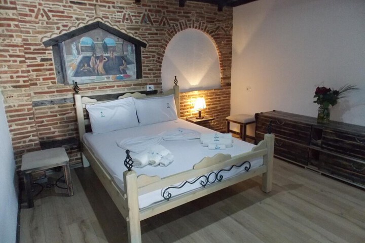 Room 9 of 55
