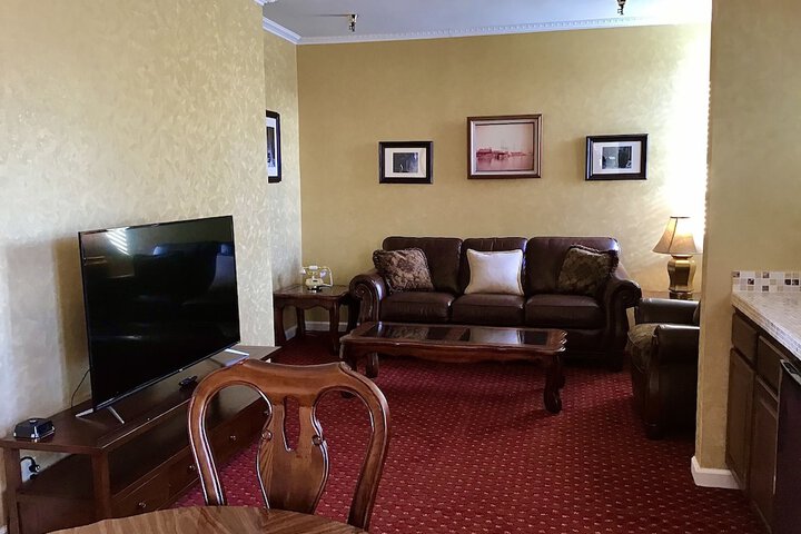Room 25 of 76