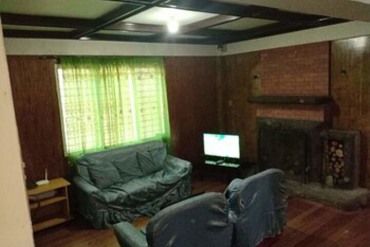 Room 22 of 38