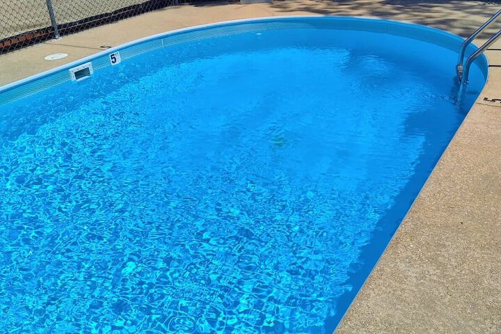 Pool 66 of 111