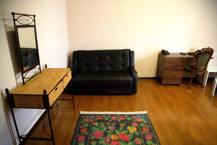 Room 15 of 42