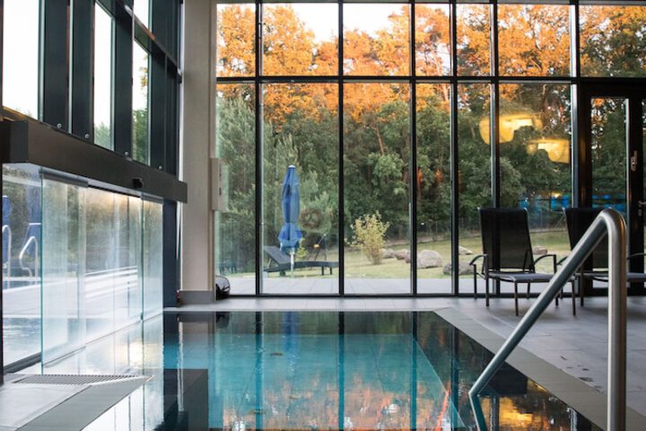 Pool Hotel