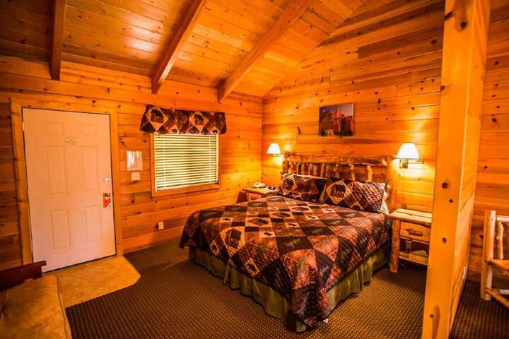 Room 10 of 85