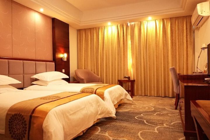 Room 15 of 30