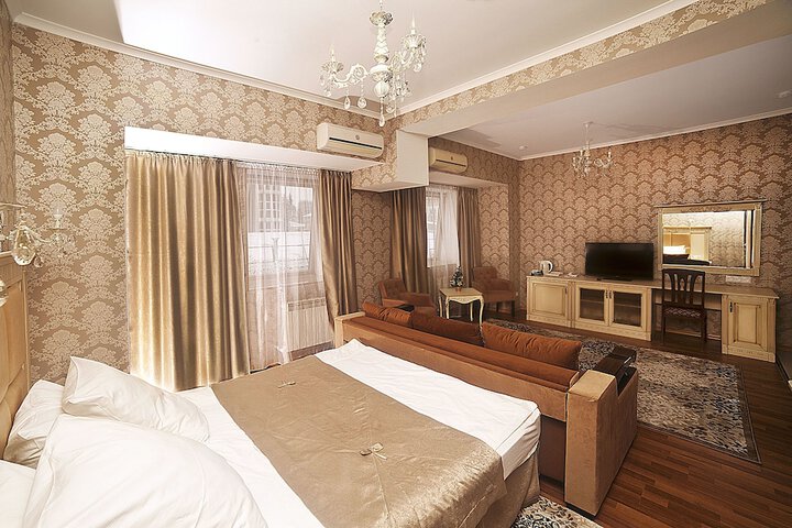 Room 8 of 58