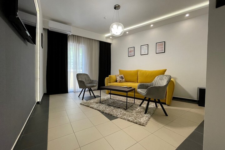 Room 16 of 32