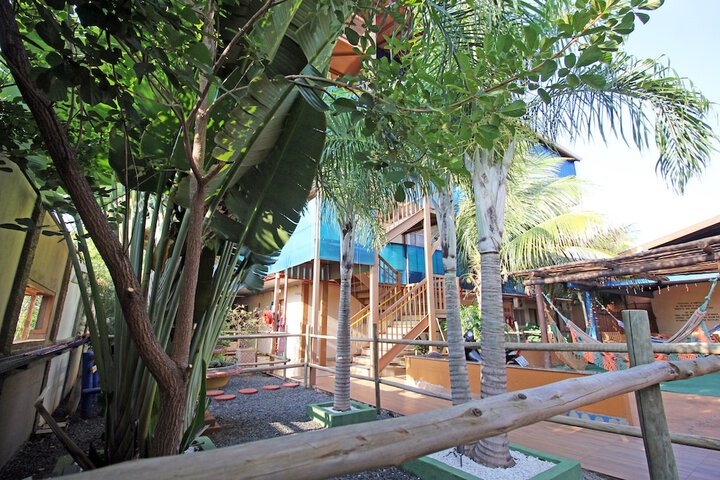 Hotel Exterior 41 of 44