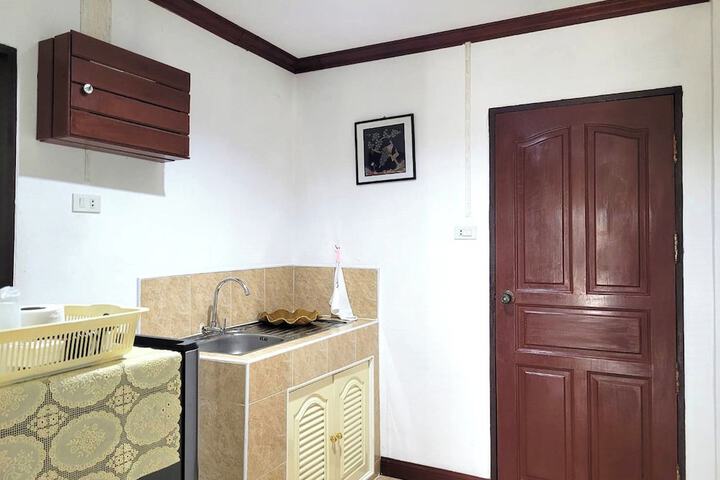 Room 44 of 208