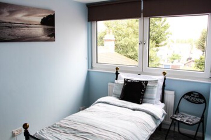Room 68 of 91