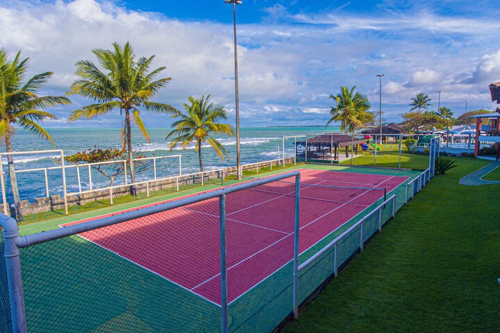 Tennis court