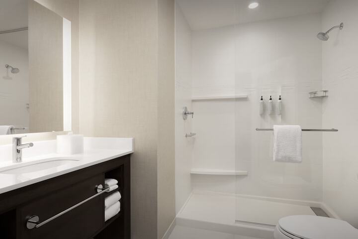 Room 28 of 41