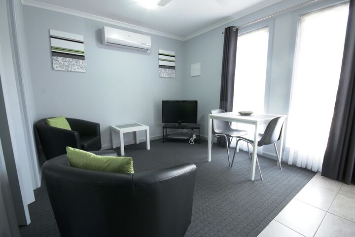 Room 18 of 33