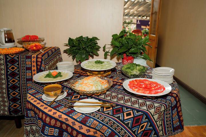 Dining 51 of 57