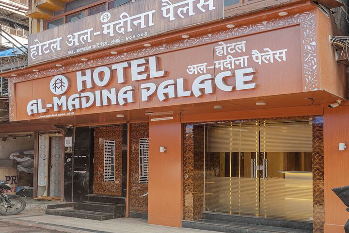 Hotel Al Madina Palace