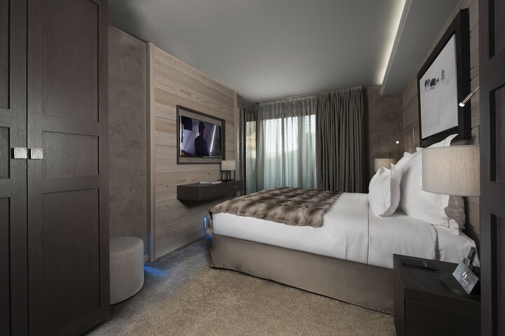 Room 19 of 186