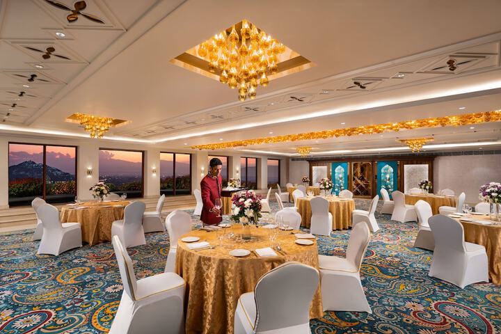 Ballroom/Hall 36 of 41