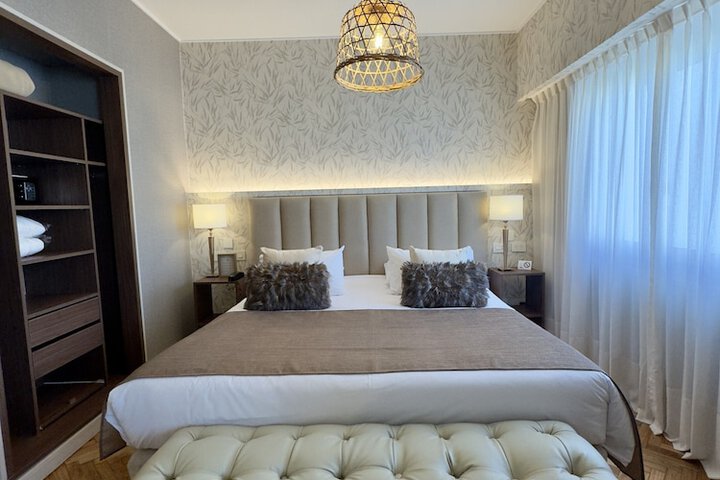 Room 35 of 41