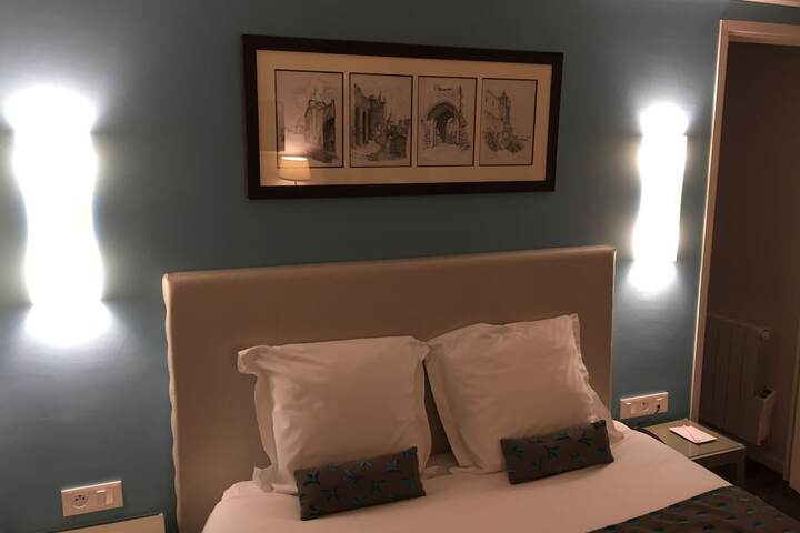 Room 10 of 61