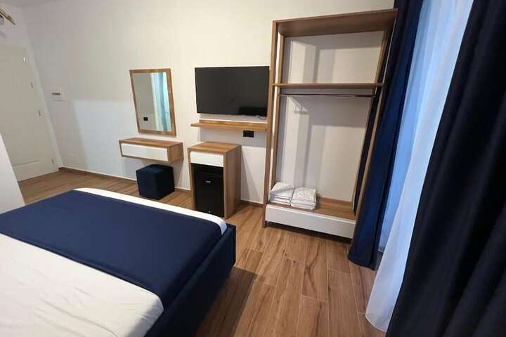 Room 21 of 69