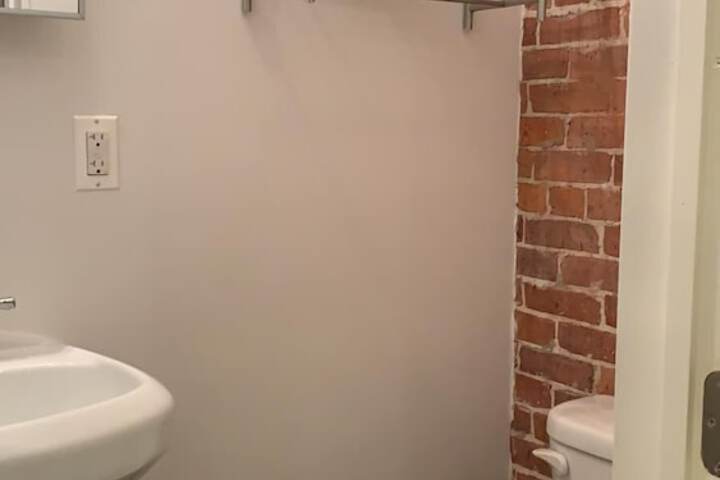 Room 205 of 214