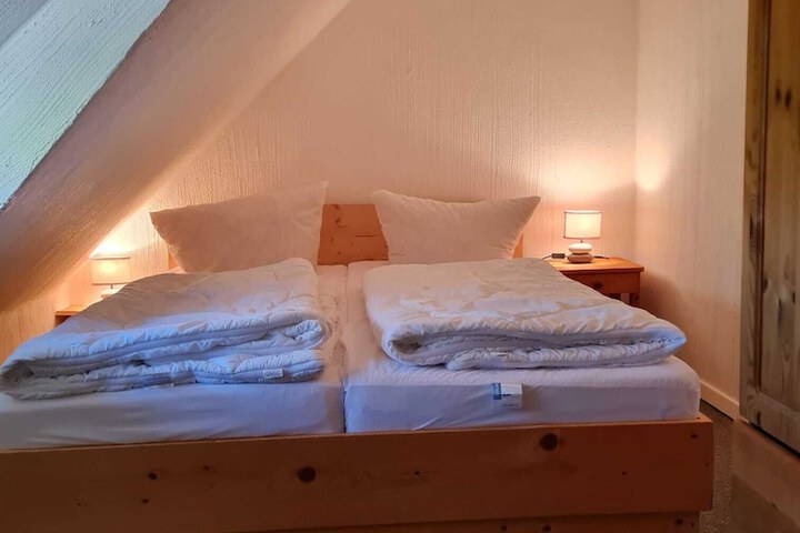 Room 21 of 60