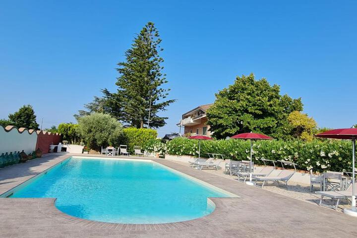 Le Bisceglie