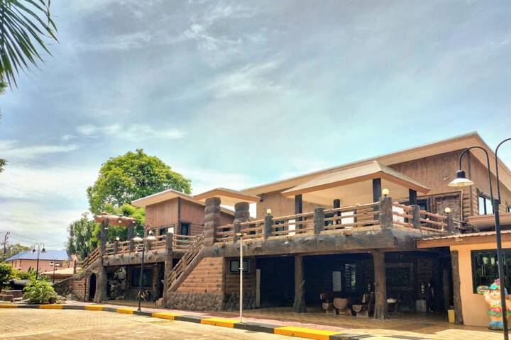 Hotel 127 of 156