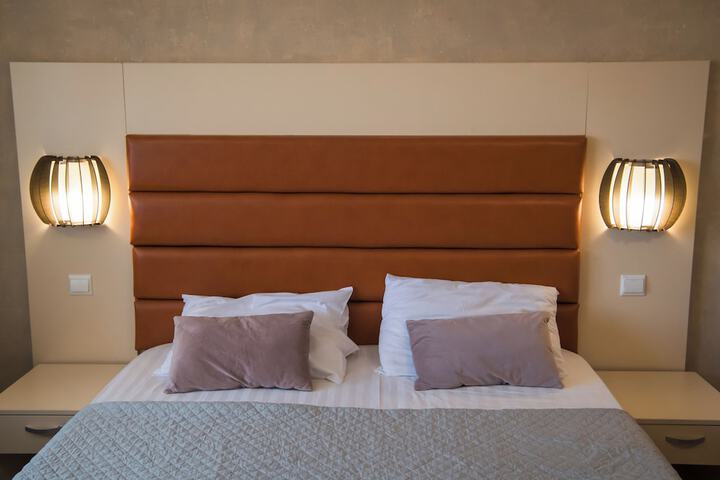 Room 35 of 80
