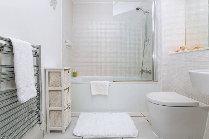 Charming 2 Bedroom Flat With Balcony in Shoreditch