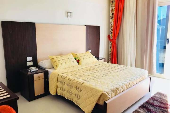 Room 4 of 46