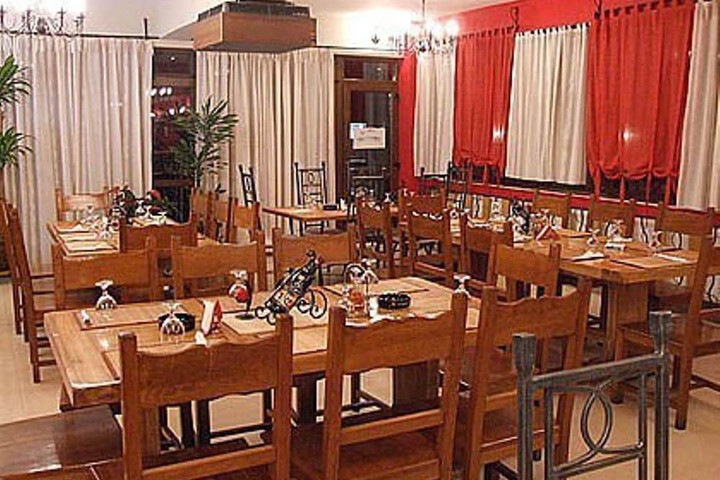 Dining 58 of 65