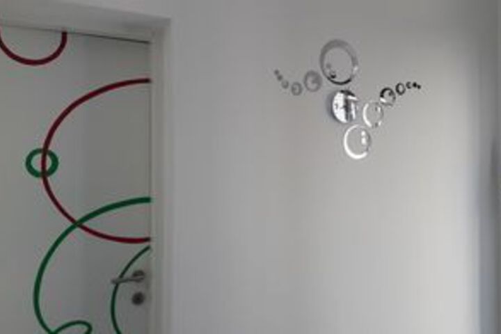Room 14 of 27