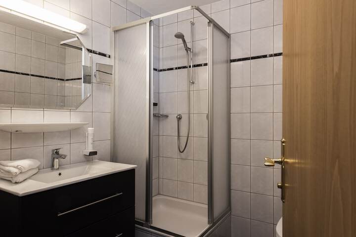 Room 15 of 46