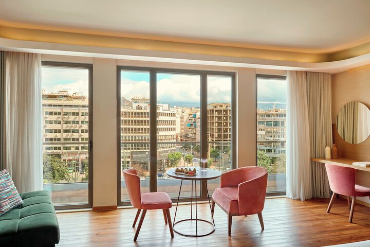 Zeus Essence Wyndham Athens Residence
