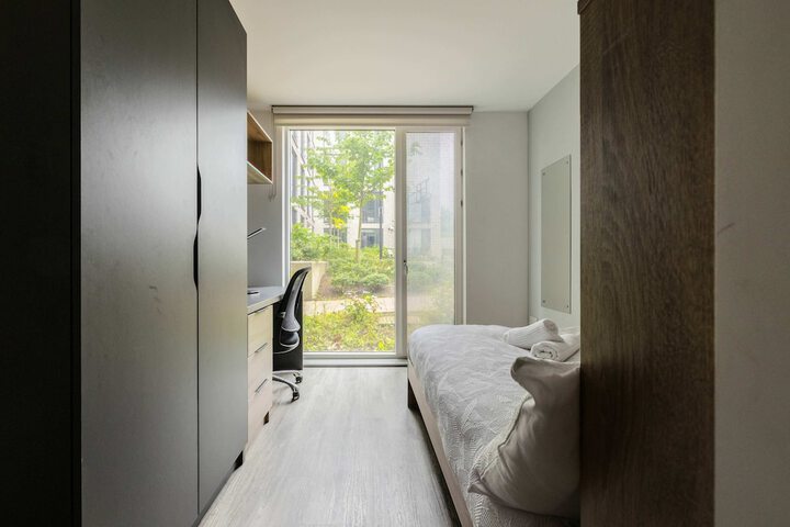 Room 6 of 21