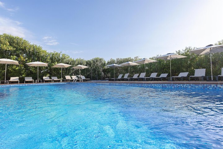 Pool Hotel