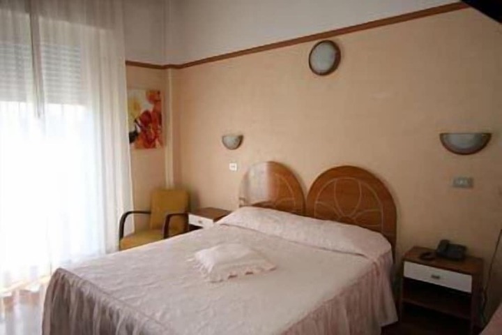 Room 10 of 56
