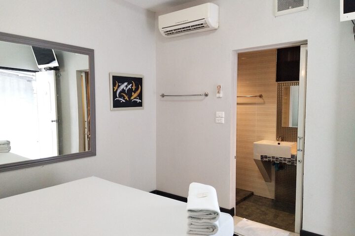 Room 7 of 20