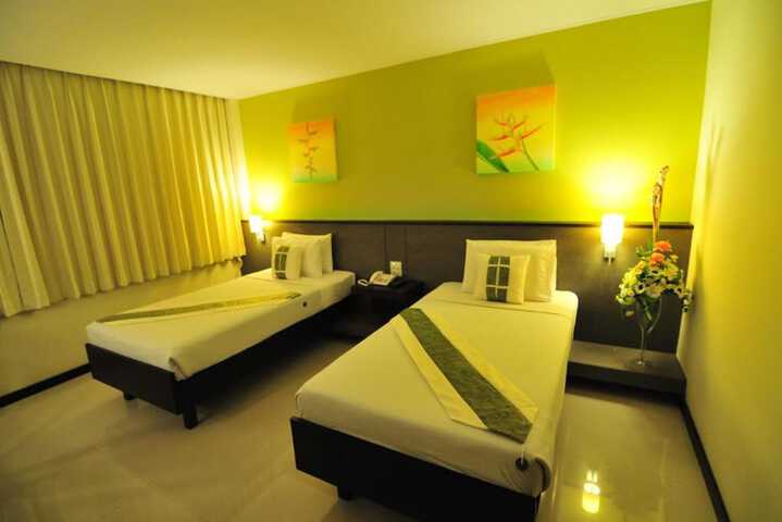 Room 6 of 31