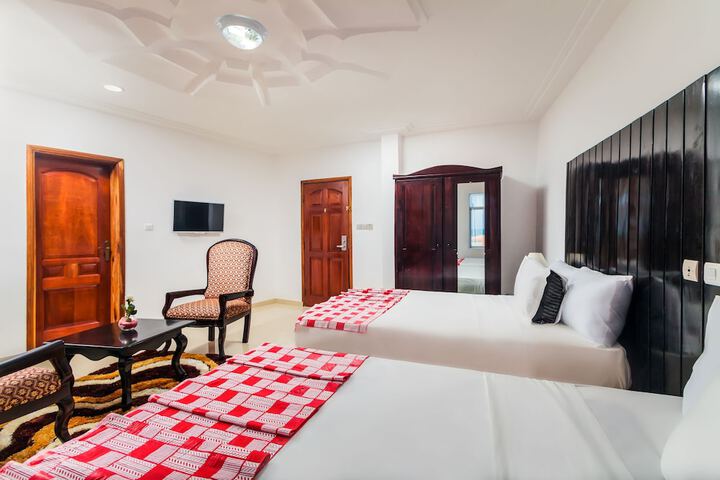 Room 4 of 46