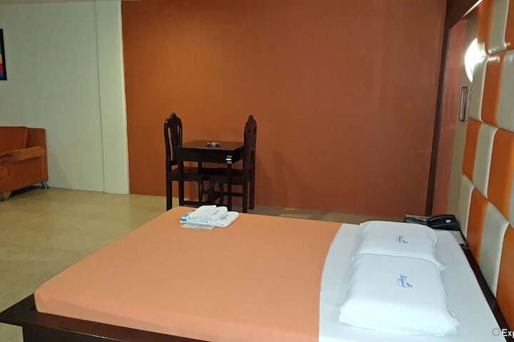 Room 21 of 45