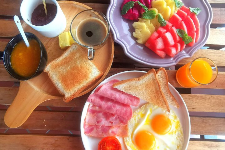 Breakfast/Coffee Service 40 of 50