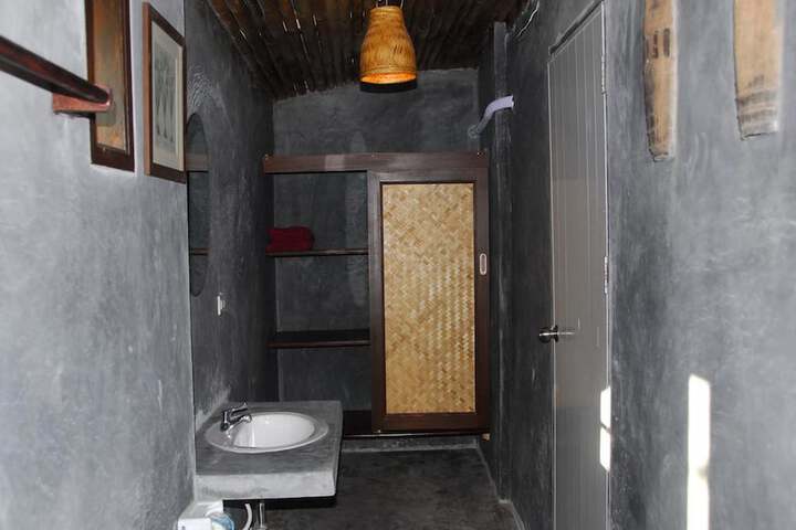 Clean Restrooms